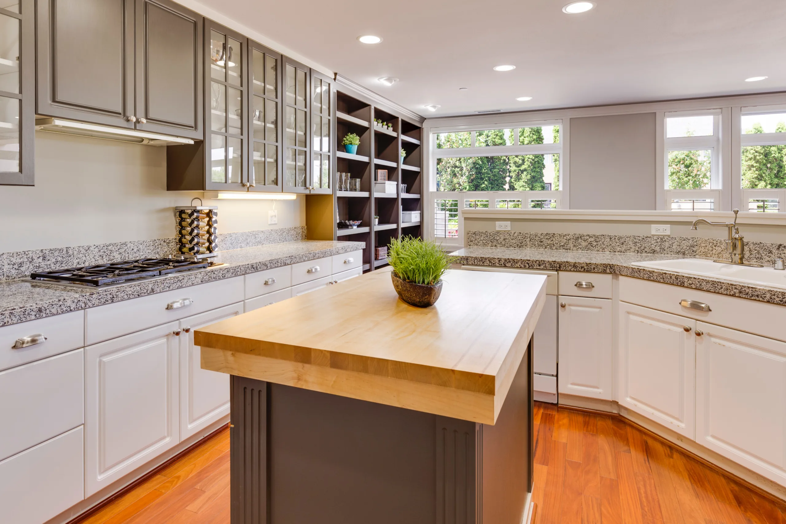 Popular color paint for kitchen cabinets